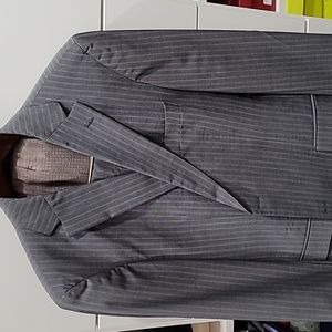 40L Hugo Boss gray striped suit